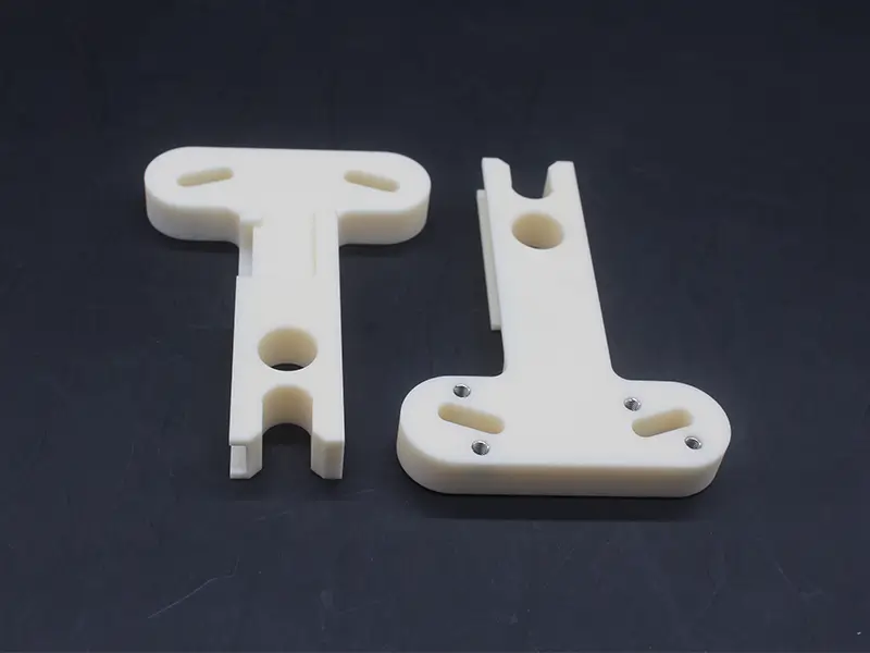 Alumina ceramics （Al2O3）