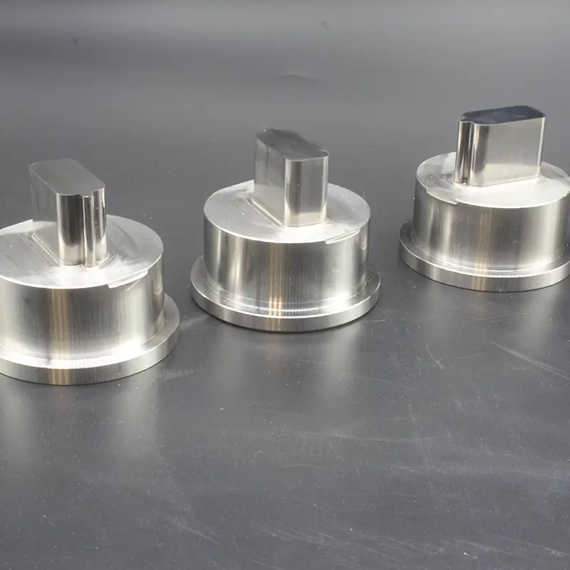 Forming die
